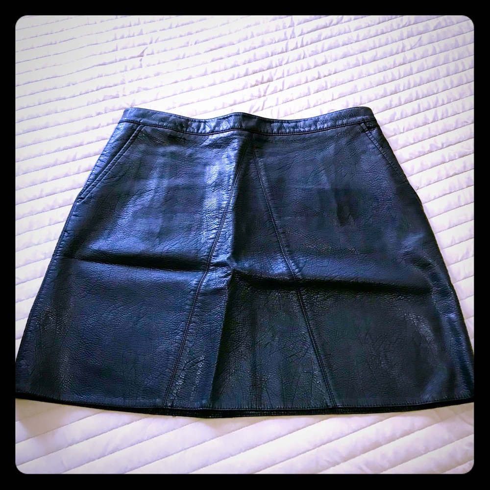 Zara Basic faux leather mini